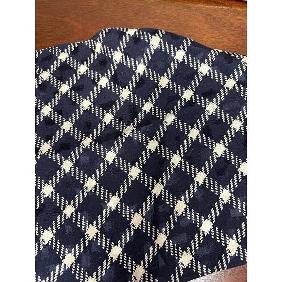 Handkerchief 100% Silk Anne Klein Made In Korea Black Plaid Design - Picture 2 of 4